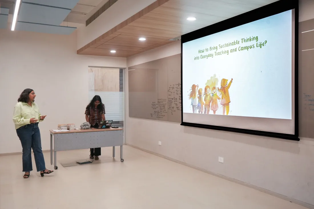 A session under way, the screen reading: how to bring sustainable thinking into everyday teaching and campus life